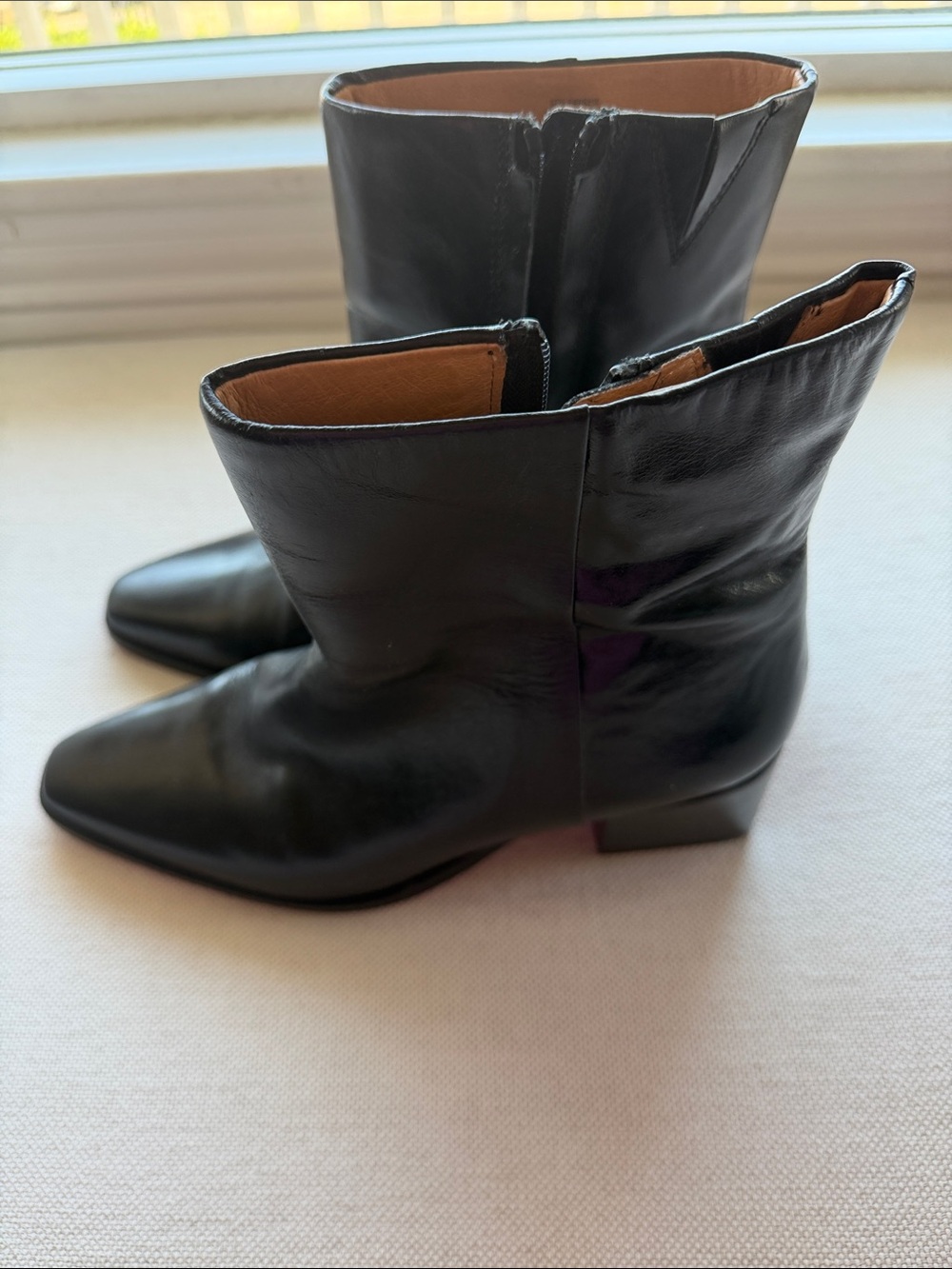 Madewell Classic Black Leather Women's Ankle Boots - Picture 2 of 10